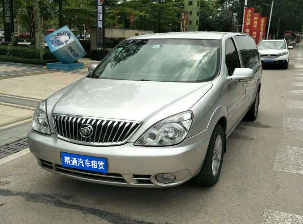 精通租车