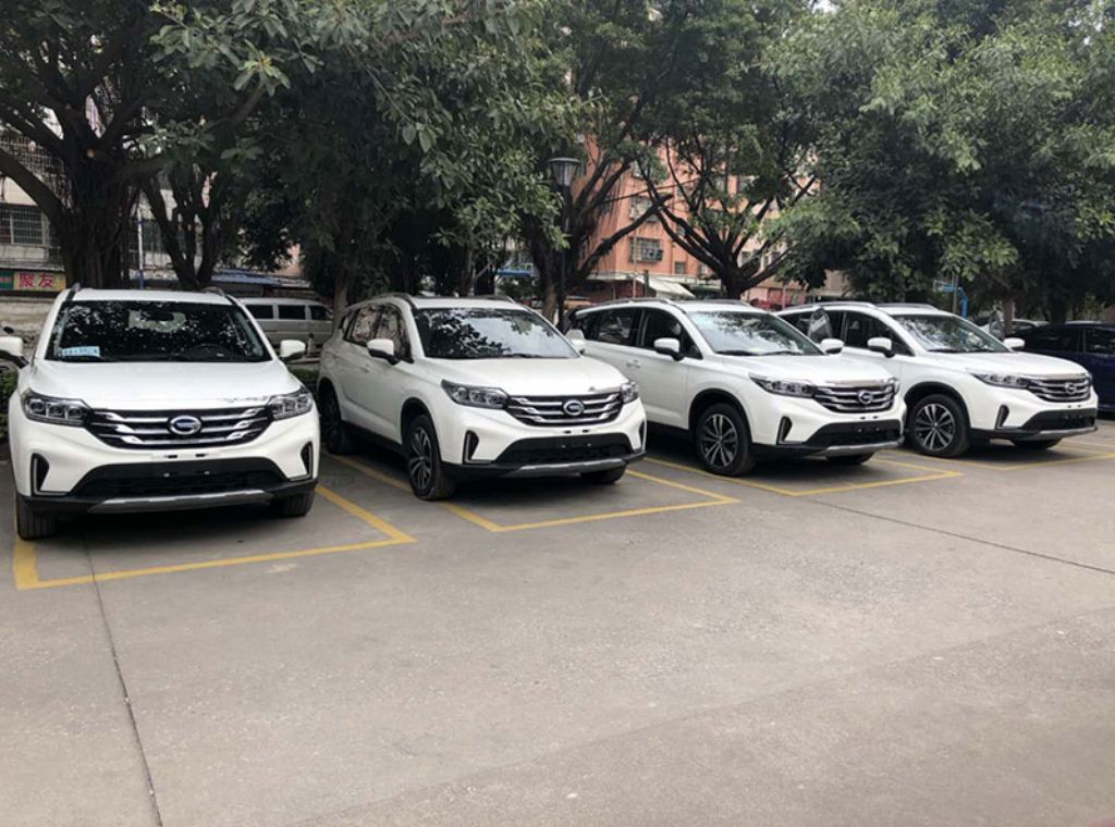 精通租车