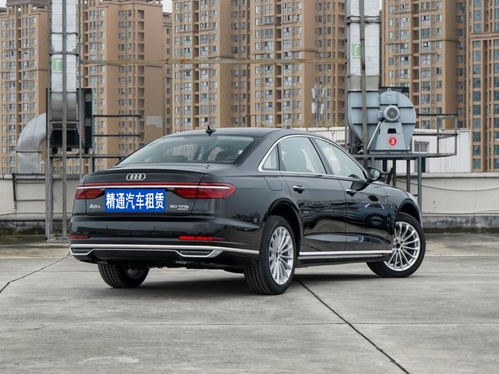 奥迪A8L2022款 50 TFSI quattro 舒适型 典藏版