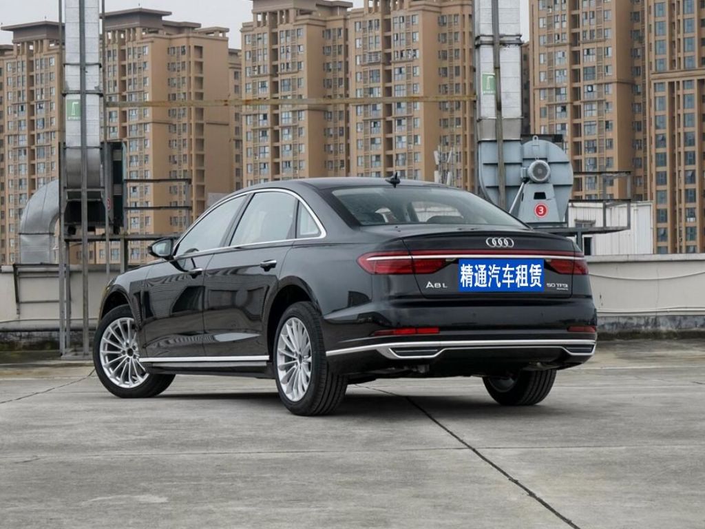 奥迪A8L2022款 50 TFSI quattro 舒适型 典藏版