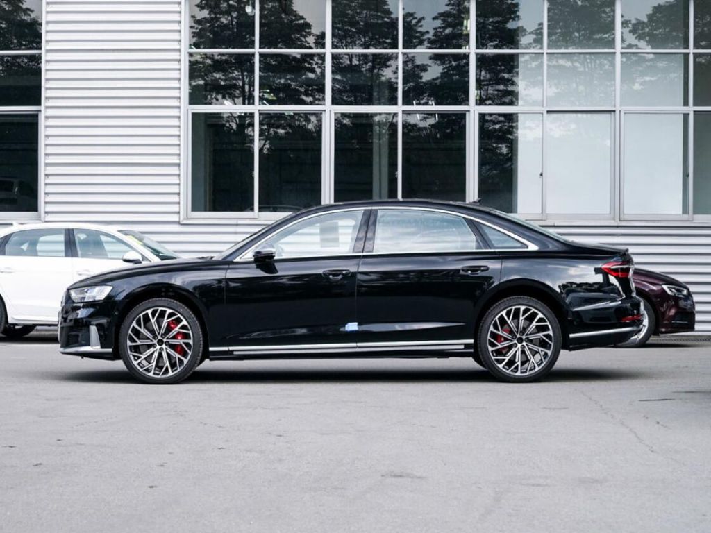 奥迪S82021款 S8L 4.0TFSI quattro