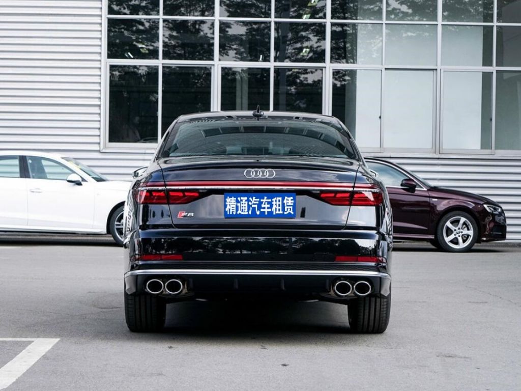 奥迪S82021款 S8L 4.0TFSI quattro