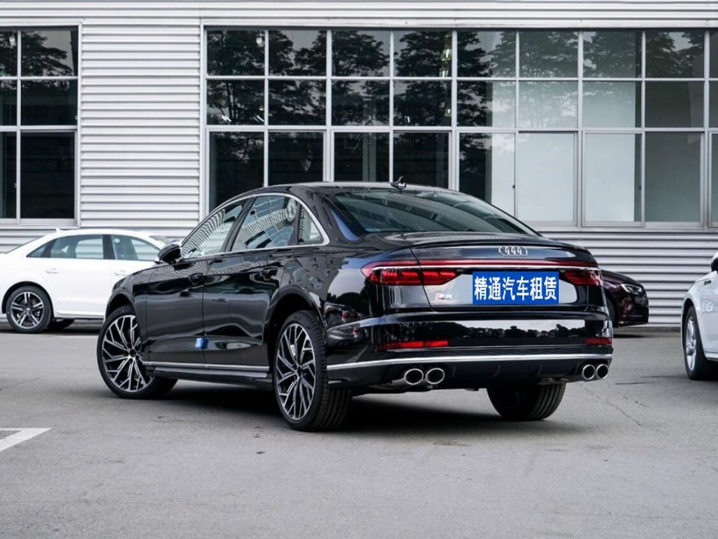 奥迪S82021款 S8L 4.0TFSI quattro