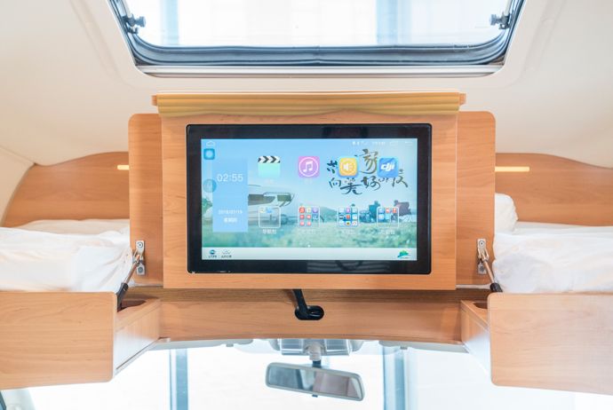 C型房车RV806座5卧